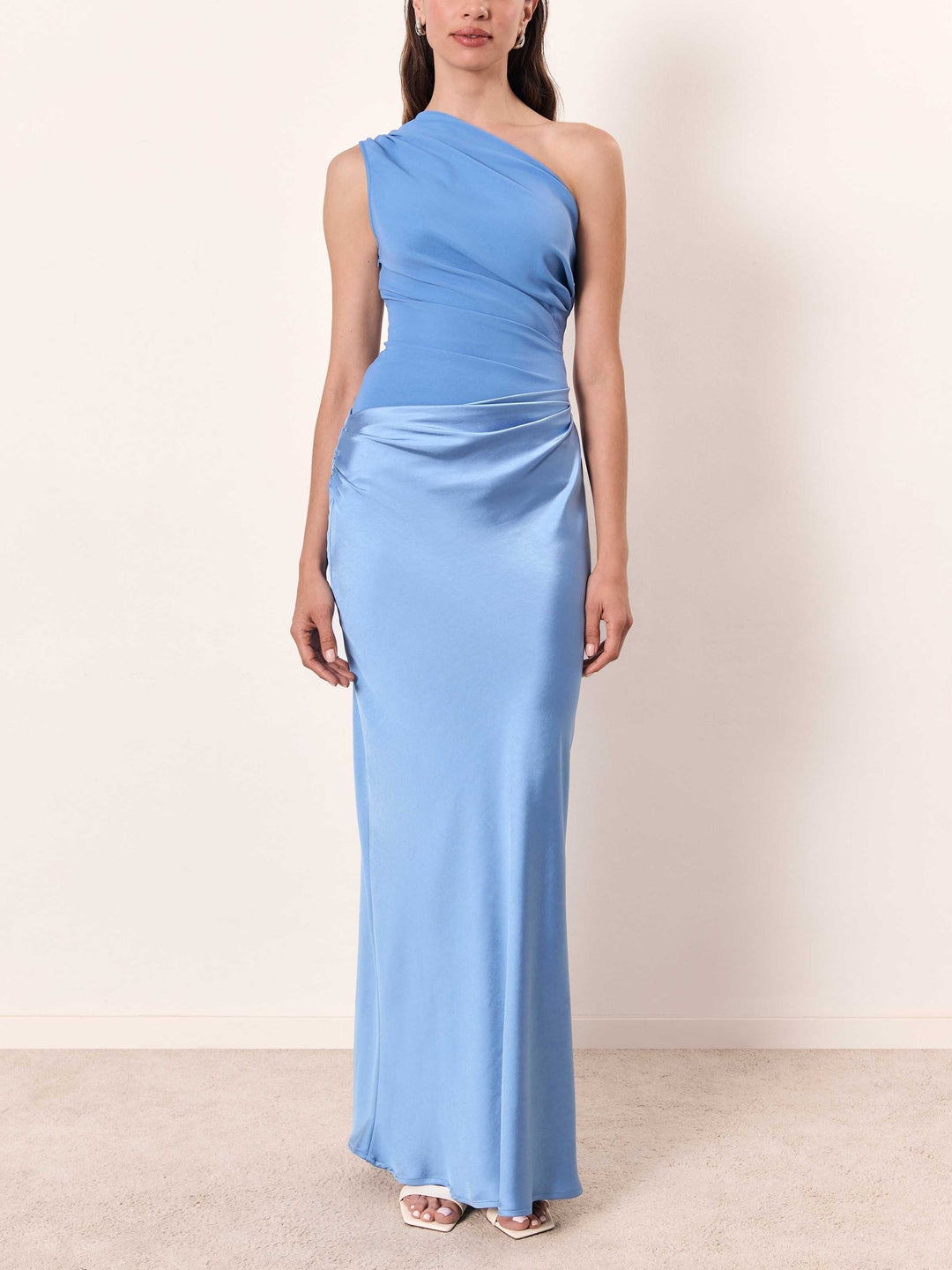 women maxi dress in pleated design for formal events 8