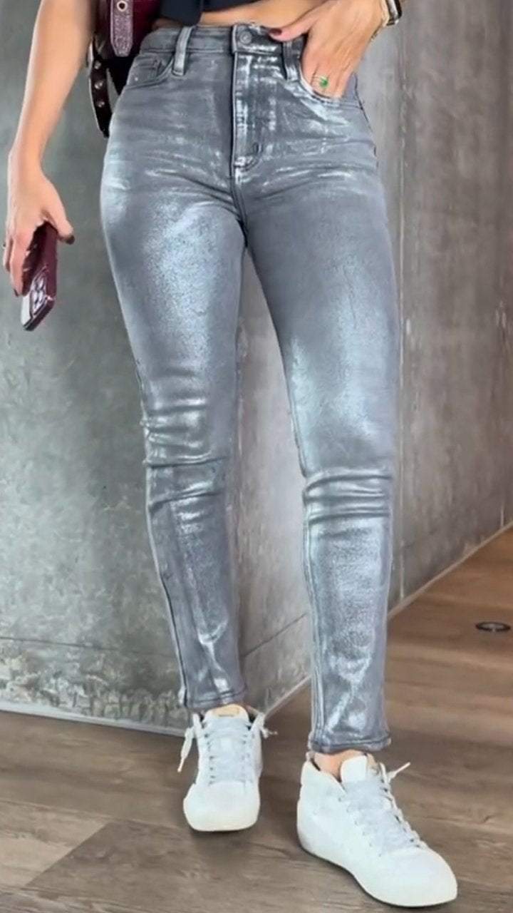 women trousers in black for casual outings 1
