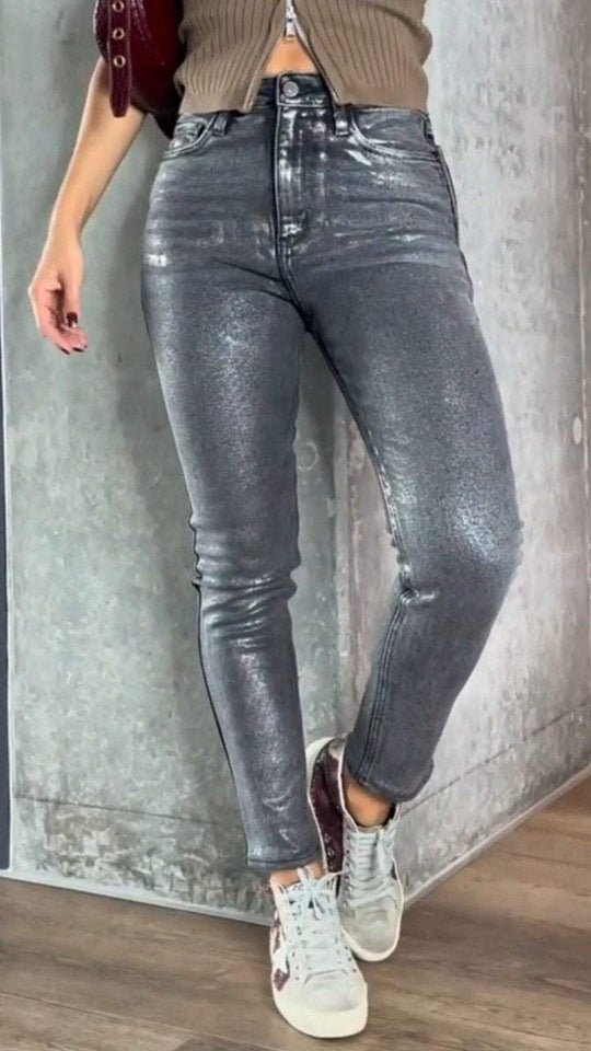 women trousers in black for casual outings 5