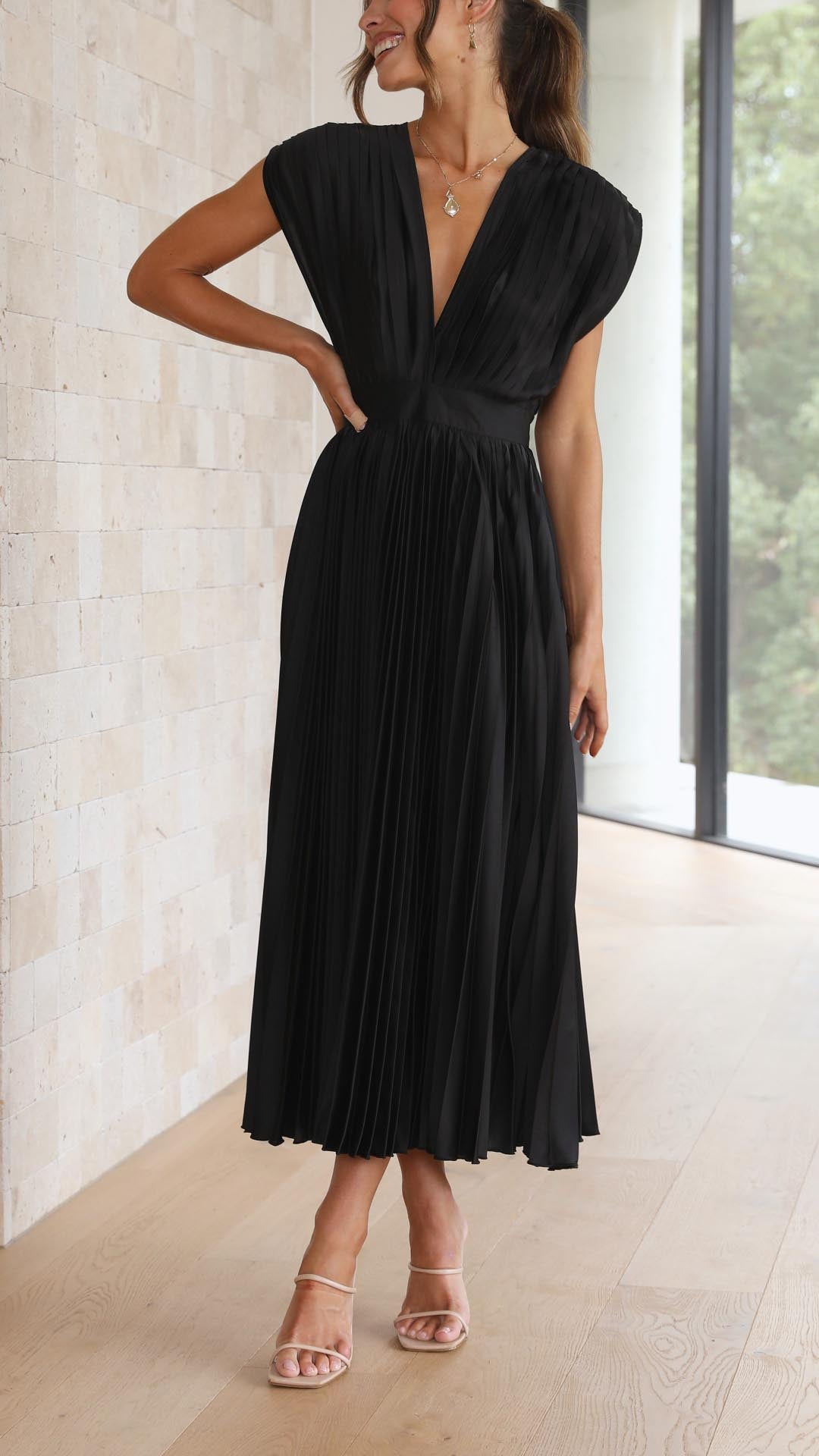 Henrietta  - Pleated Sleeveless Maxi Dress