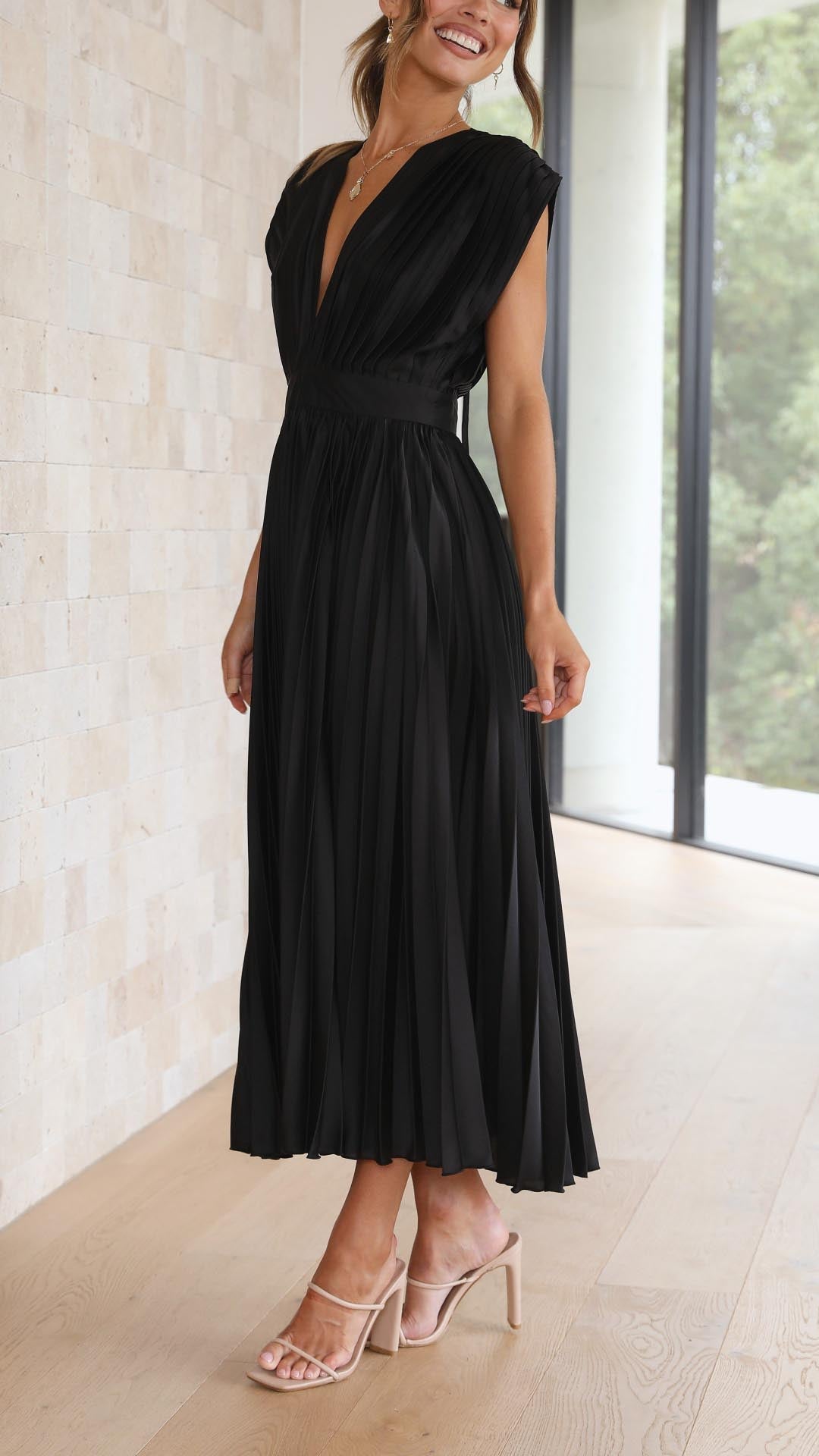 Henrietta  - Pleated Sleeveless Maxi Dress