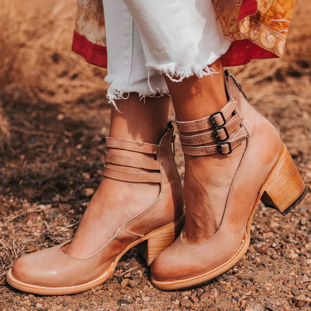 women sandals in black for summer outings 8