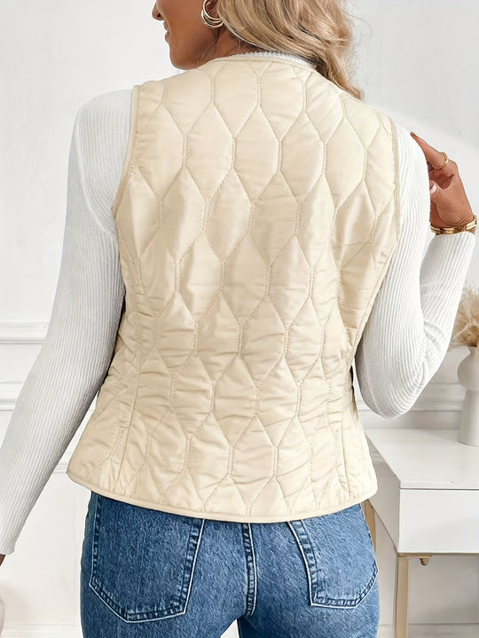 women quilted vest in black for casual outings 2