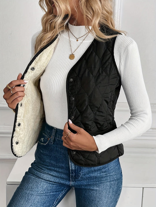 women quilted vest in black for casual outings 4